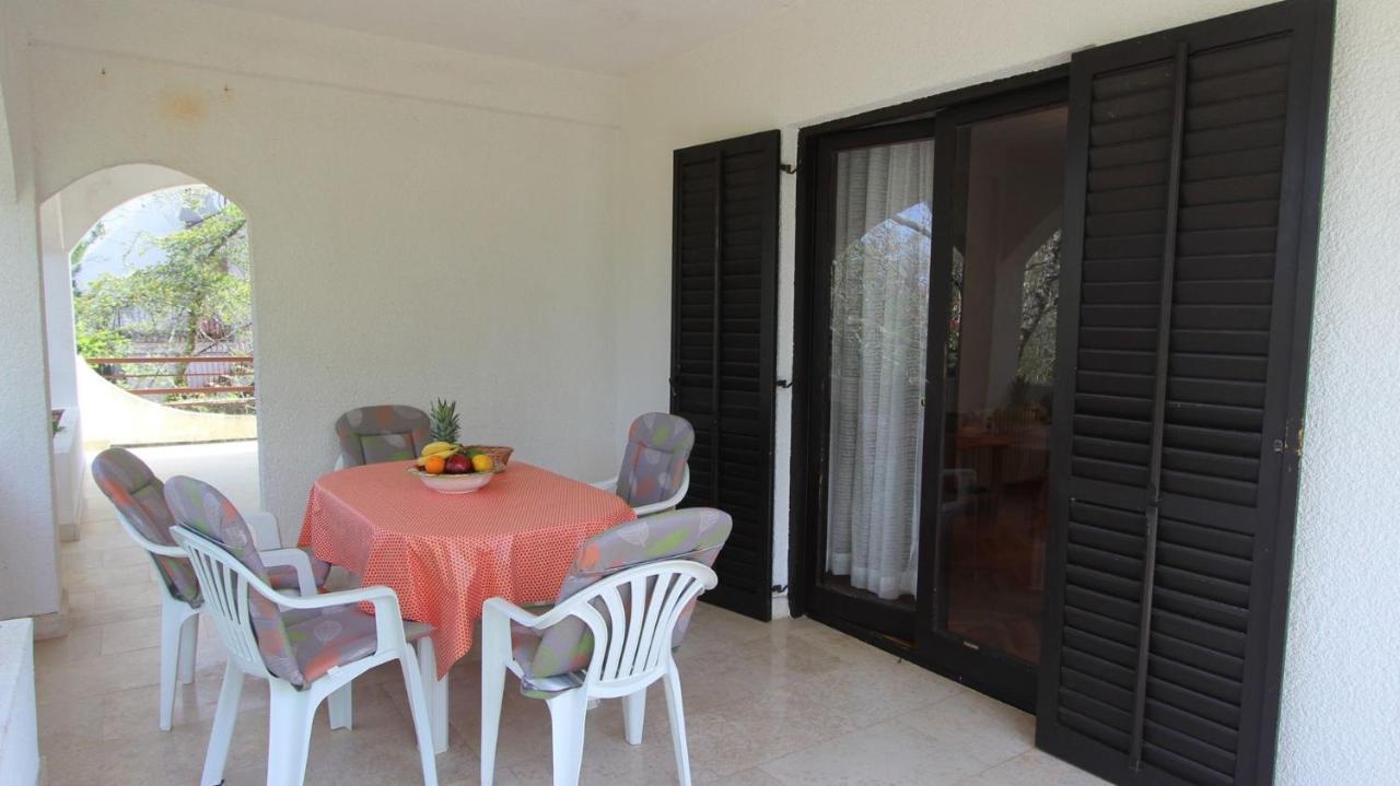 Apartment Gita Malinska Zewnętrze zdjęcie